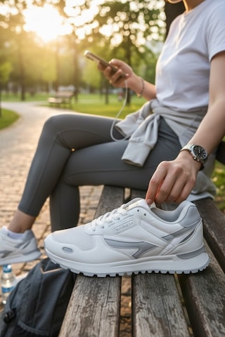 Enoch Erkek Spor Ayakkabı Dişli Tabanlı Retro Sneaker Kaymaz Taban Yürüyüş Modeli Beyaz