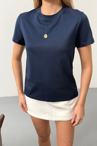 Giysa Kadın Lale Aksesuarlı Pamuklu T-shirt Lacivert - 26y 26516