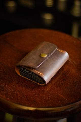 Hi Leather Nerio Hakiki Deri Kartlık El Yapımı Akordeon 10 Bölmeli, Kişiye Özel Camel