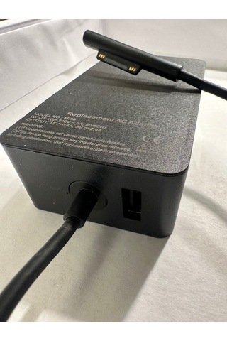 15 Volt 4 Amper Microsoft Uyumlu Surface Pro7 Adaptör