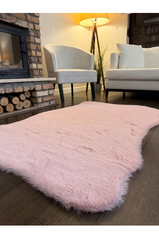Ultra Soft Pembe Yumuşak Dokulu Peluş Halı Asimetrik