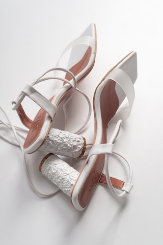 Luvishoes 801 Beyaz Cilt Topuklu Kadın Sandalet Beyaz