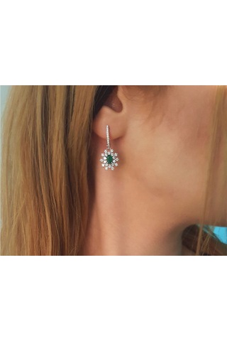 Sirius Pırlanta Ve Oval Zümrüt Taşlı Hare Küpe  0823E0023