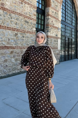 Riella Butik Ela Puantiyeli Tesettür Takım Kahverengi