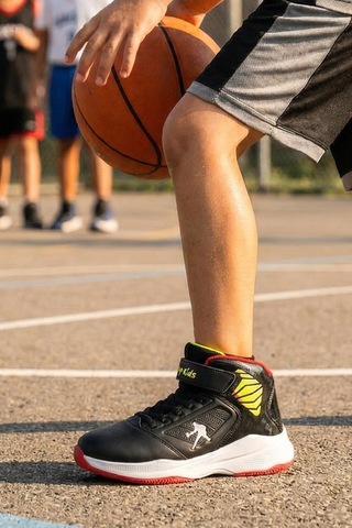 In Step Kevill Erkek Çocuk Siyah Kırmızı Basketbol Ayakkabısı - Kaymaz Tabanlı Kids Bot
