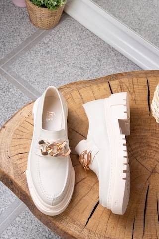 Fox Shoes Bej Kalın Tabanlı Kadın Günlük Ayakkabı K294760009