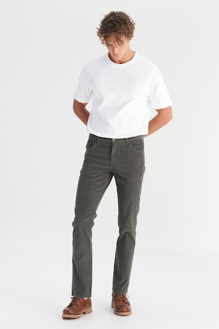 Wrangler Erkek Pantolon Mw12sec 300 Yeşil Yeşil