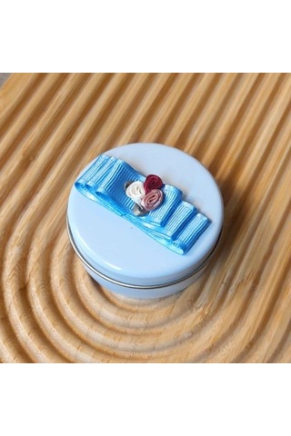 Uretti - Ayşe 7362 6292 El Yapımı Gül Kokulu Metal Kutuda Mum - 3 X 7 Cm Beyaz