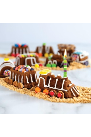 Nordic Ware Platin Koleksiyonu Tren Tav Sku: Smg8690010593856 Açık Gri
