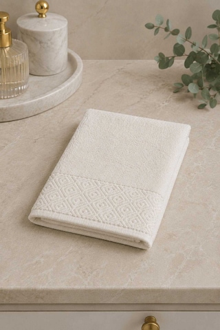 El Yüz Havlusu 50x90 Cm %100 Pamuk Kısmi Kadife Quadro Krem 11