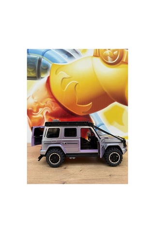 Mercedes Benz G63 G550 Model Araba Plastik Sesli Işıklı Açılan Kapılar Mercedes Brabus G550 Çok Renkli