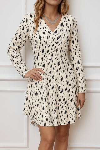 Tua Moda Kadın Uzun Kollu V Yakalı Desenli Kısa Keten Elbise Bej