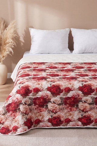 Kırmızı Gül 5d Çok Amaçlı Çift Kişilik Baskılı Pike & Yatak Örtüsü 200x220 Cm Çok Renkli