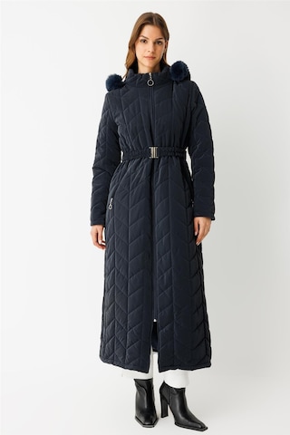 Kapitone Tam Boy Kaban Laci Laci