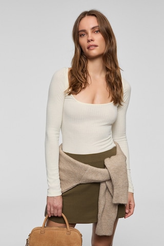 Grımelange SERRUR Kadın Esnek Kumaşlı Vücuda Oturan Balerin Yakalı Slim Fit Ekru Bluz
