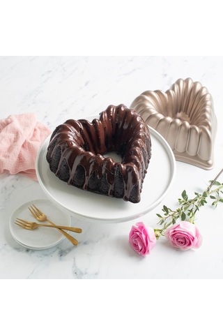 Nordic Ware, Nordicware 55548 Kek Kalıbı, Kalpli Çelenk, Alüminyum Döküm, Hacim: 2.5lt, 55548amz, Gü Sku: Smg8690010592187 Açık Gri