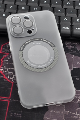 Apple Uyumlu iPhone 13 Pro Max Uyumlu Beyaz Renkli Yarı Şeffaf İnce Sert Kapak Kılıf Kamera Lens Korumalı Beyaz -