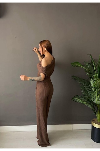 Kadın Waffle Kumaş Kayık Yaka Crop Bluz Pantolon Takım Rahat Şık Yazlık 2 Li Takım Kahverengi