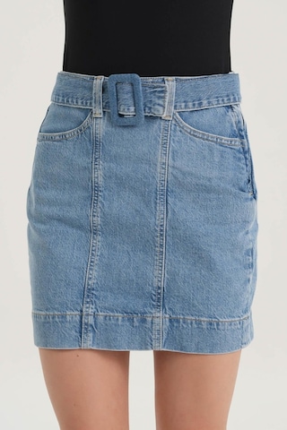 Açık Mavi Yüksek Bel Kemer Detaylı Jean Etek C 4532-034 Açık Mavi