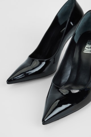 Valmenti Kadın Siyah Rugan Hakiki Deri Terlik 654 165 Bn Ayk Sk23/24 Siyah