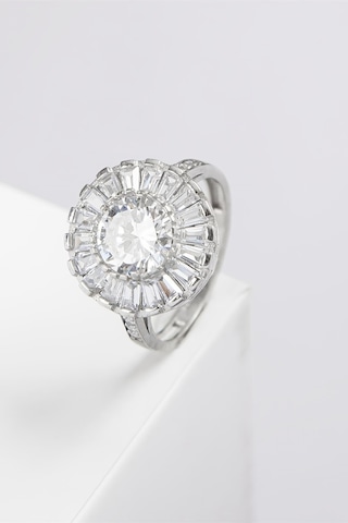 Zirkon Taşlı Baget Süslemeli Rodyumlu 925 Ayar Gümüş Bayan Yüzük -7975