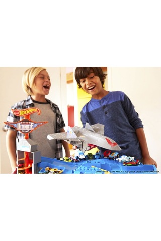 Hot Wheels Ultimate Garaj Dev Kule   Fml03.