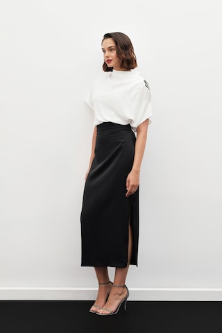 Sateen Bel Pile Detaylı Saten Etek - Siyah