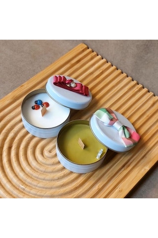 Uretti - Ayşe 7362 8284 El Yapımı 2'li Misk - Amber Ve Okaliptus Metal Kutuda Mum - 3 X 7 Cm Beyaz