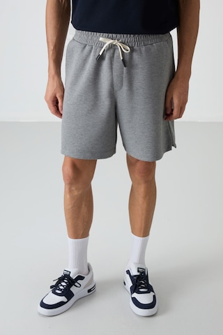 Air Jones Tommy Life Gri Melanj Pamuklu Kalın Yumuşak Dokulu Comfort Fit Basic Erkek Şort - 81274 GRI MELANJ