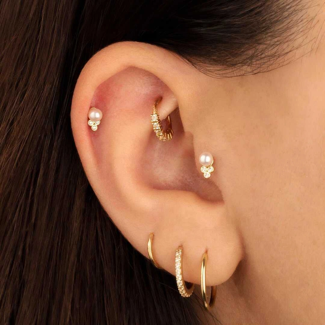 Cherry By Özkonak Üç Top Taşlı İncili Tragus Piercing Sarı
