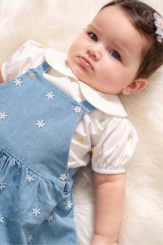 Cassiope Fisto Yakalı Kısa Kollu Bluz Kombinli Çiçek Nakışlı Askılı Denim 2'li Kız Bebek Elbise Mavi