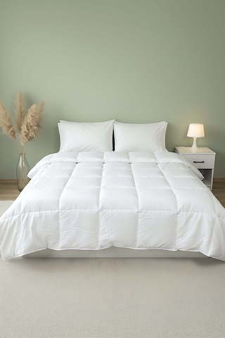 Çift Kişilik Mikro Yorgan 195x215 Cm 300 Gr Silikon Dolgulu Beyaz