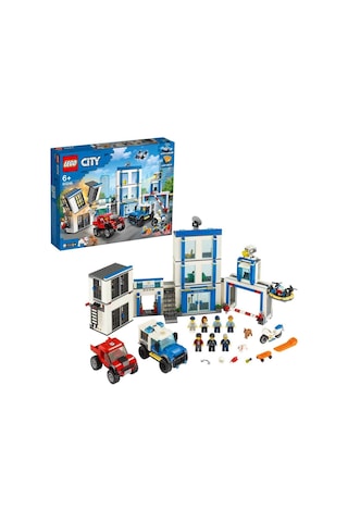 LEGO® City 60246 Polis Merkezi 743 Parça