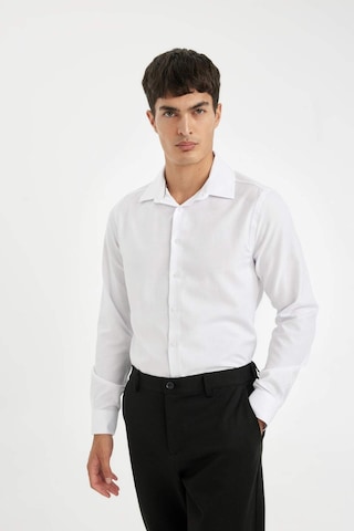 DeFacto Slim Fit Dar Kesim Oxford Basic Düz Pamuk Karışımlı Uzun Kollu Beyaz Gömlek R4340AZ24AUWT34