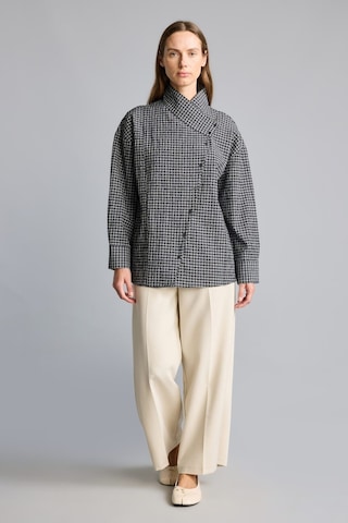 Defacto Regular Fit Asimetrik Düğmeli Kırışık Dokulu Tunik I3865ax26aubk81 Siyah-bk81