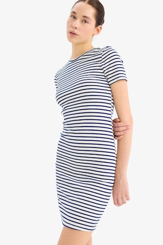 DeFacto Coool Bodycon Vücudu Saran Bisiklet Yaka Çizgili Fitilli Kaşkorse Kısa Kollu Mini Elbise C1733AX25SPNV248
