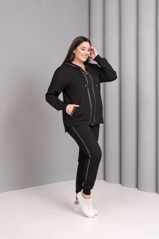 Şerit Taş Baskılı Takım Siyah
