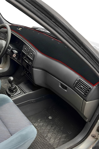 Renault 19 Torpido Koruma Halısı + Kırmızı Araç Boyun Yastığı + Tampon Çeki İpi + Oto Ayna Askısı Seti -