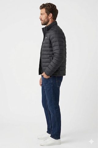 Levi's Regular Fit Kuş Türü Erkek Mont 600 Fp Koyu Siyah