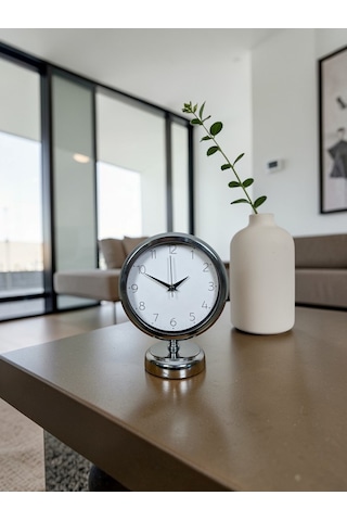 Krom 25 X 20 Cm Metal Standart Masa Saati Çok Renkli