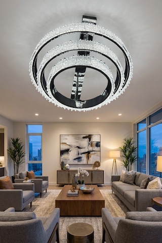 Aura 3 Katlı Kristal Halka Led Salon Avizesi Modern Taşlı Avize 3 Renk Işık Çok Renkli