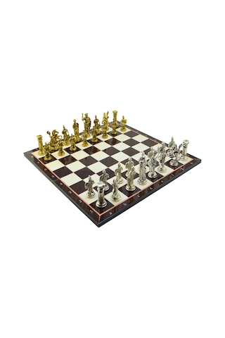 Gifthome Battal Boy Metal Roma Satranç Takımı Parlak Ve Katlanır Ceviz Desenli Mdf Satranç Tahtası 43x43 Cm.