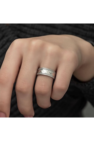 Yeni Tasarım Taşlı 925 Gümüş Bayan Tek Alyans Yüzük Beyaz
