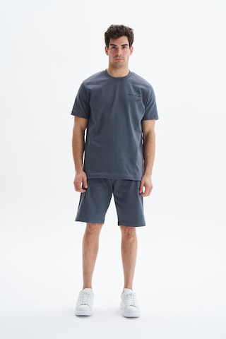 AR-MA Arma Erkek Regular Fit Basic Süprem % 100 Pamuk Yandan Ve Arka Cepli Şort Y29344279402 Gri