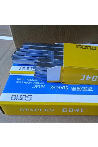 Symbee Bahçe Bitkileri Bağlama İçin Metal Çivi Takımı - 10000 Adet Gümüş Rengi 604c Tipi Bağlama Makinesi Uç Parçası