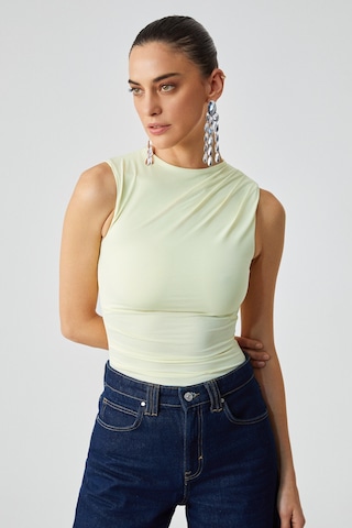 Ethıquet Canısa Kadın Slim Fit Sıfır Kol Yuvarlak Yaka Düz Renk Sarı Bluz