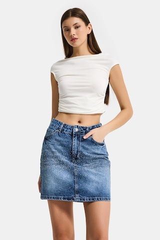 it's basic Kadın Mavi T2-4s6-4 Straight Fit Parlak Taşlı Özel Tasarım Mini Denim Etek