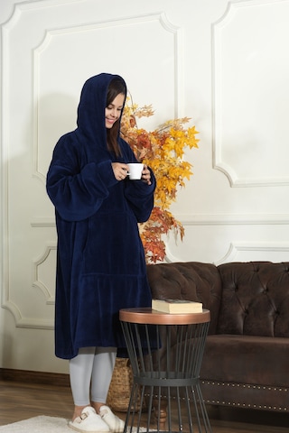 Elart Enjoy Tv Battaniyesi Wellsoft Kapüşonlu Giyilebilir Unisex Over Size 80x110 Cm Lacivert Lacivert