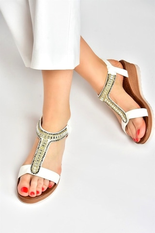 Fox Shoes Beyaz Taşlı Günlük Kadın Sandalet M258311009