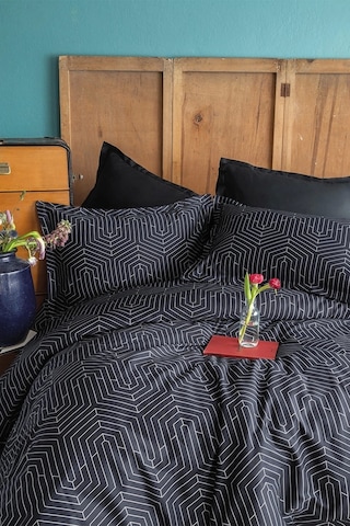 Strada Black 210 Tc 83 Tel Pamuk Saten Nevresim Takımı Çift Kişilik